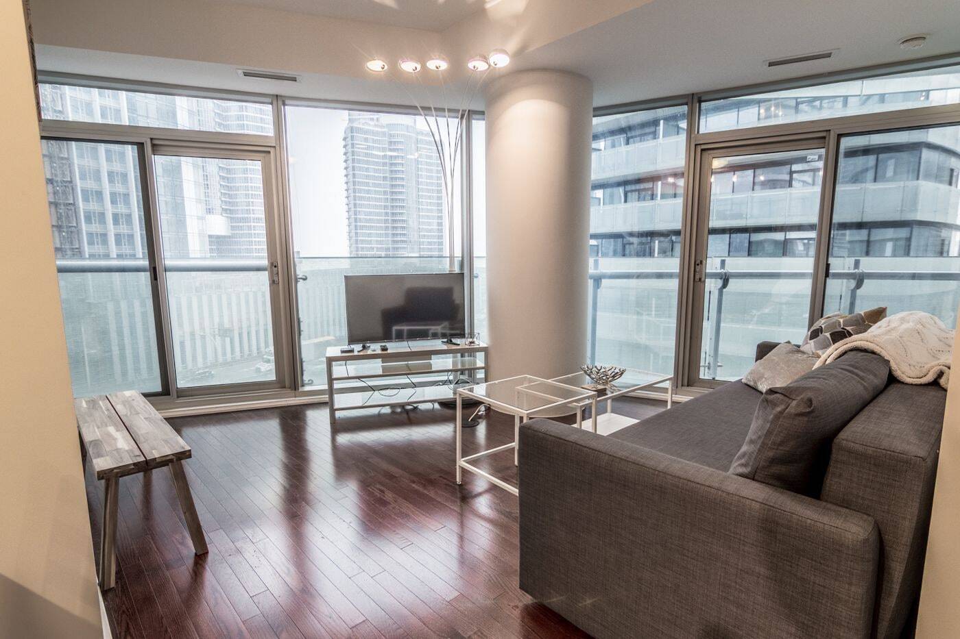 Aoc Suites - Two Bedroom Condo - City/Cn Tower View Toronto Ngoại thất bức ảnh
